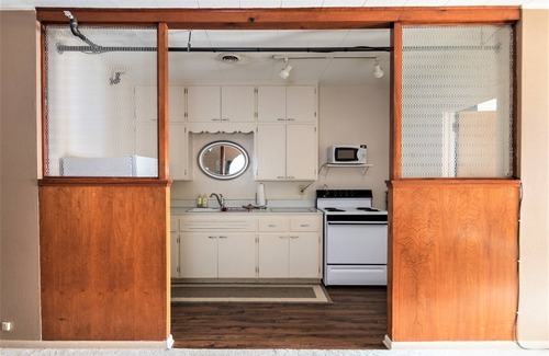 Fairbury Apartamento | The Danbury 1BR apartment in historic downtown