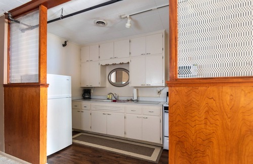 Fairbury Apartamento | The Danbury 1BR apartment in historic downtown