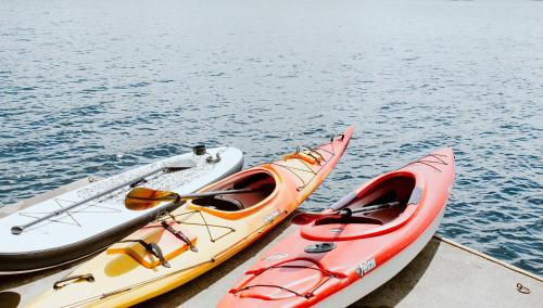 Leeds and the Thousand Islands Casa | The Dance Hall Cottage on Charleston Lake