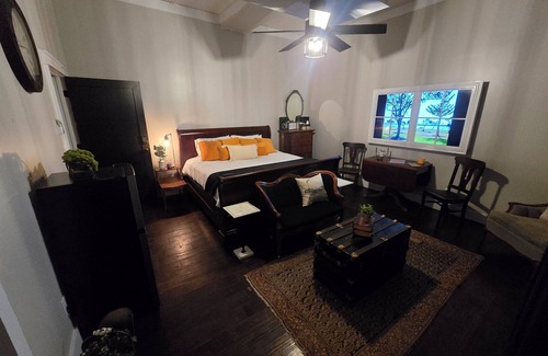 Marthasville Cama Y Desayuno | The Daniel Boone Room -Marthasville,MO