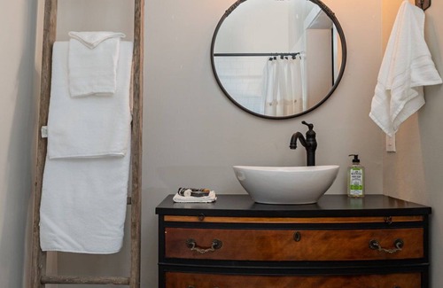 Marthasville Cama Y Desayuno | The Daniel Boone Room -Marthasville,MO