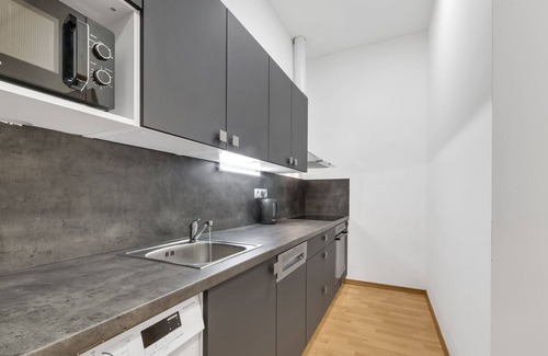Cheb Apartamento | The Dante Apartments 1988