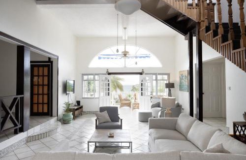 Bois d'Orange Villa | The Date House - Four Bedroom Villa with Private Pool near the beach and Calabash Cove Resort villa