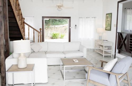 Bois d'Orange Villa | The Date House - Four Bedroom Villa with Private Pool near the beach and Calabash Cove Resort villa
