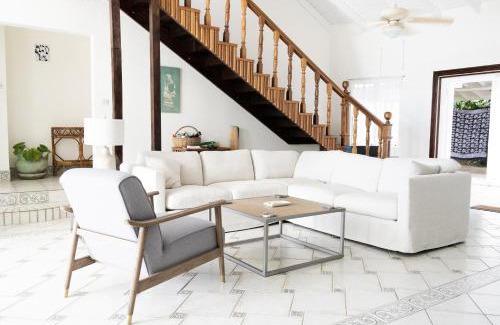 Bois d'Orange Villa | The Date House - Four Bedroom Villa with Private Pool near the beach and Calabash Cove Resort villa