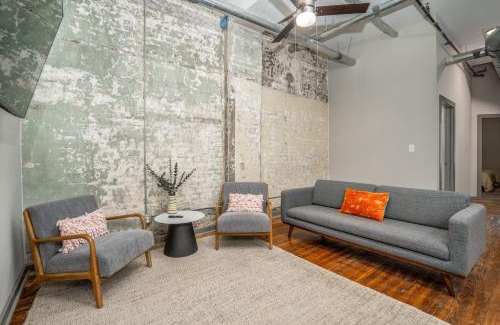 Rocky Mount Apartamento | The Davis Lofts at Main Street - Unit 2A