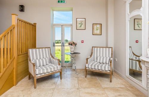 Lincoln Casa | The Delaval Rooms