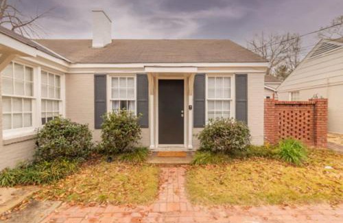Columbus Casa | The Delightful Doubles- Unit B- Centrally Located
