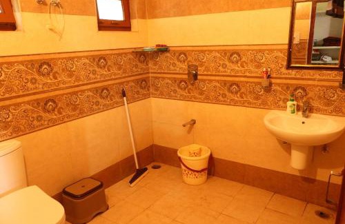 Pauri Casa | The Deodar Inn