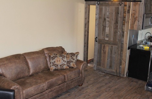 Deadwood Apartamento | The Depot at Mad Mountain Lodging, hermosa Black Hills cerca de Deadwood / Lead