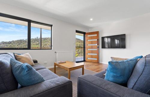 Derby Casa | The Derby Cabin Stay