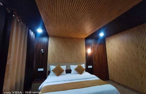 Tehri Hotel | The Dhanaulti chalet