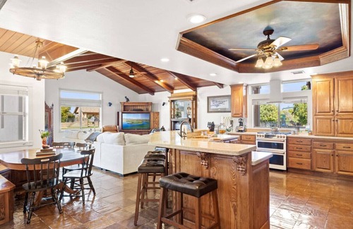 Mesa Casa | The Diamond B Horse Ranch!