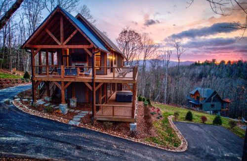 Elk Park Casa | The Dire Wolf at Eagles Nest