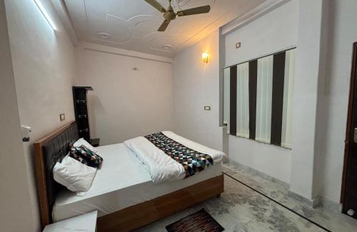 Varanasi Apartamento | The Divyakashi stay