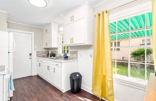 Hattiesburg Casa | The Dixie House 3brm w/King beds close to everything