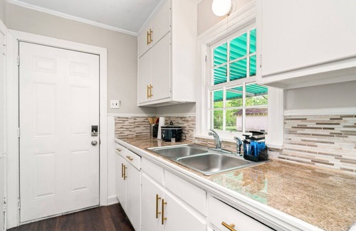 Hattiesburg Casa | The Dixie House 3brm w/King beds close to everything