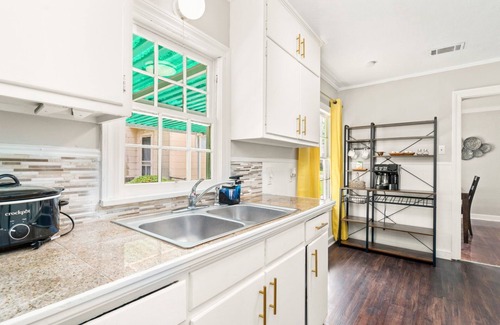 Hattiesburg Casa | The Dixie House 3brm w/King beds close to everything