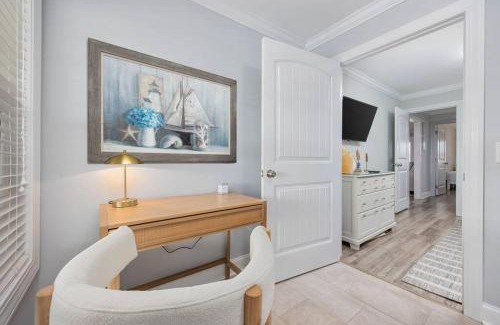 North Myrtle Beach Casa | The Dock House-Private Dock-Two Blocks to Beach