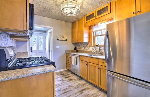 Portage Lakes Casa | The Docks @ Waterside - Hot Tub - On The Lake!