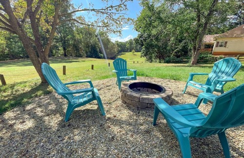 Franklin Casa | The Dogwood Cottage Franklin