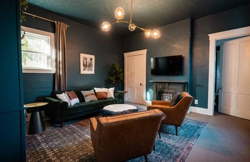 Shelby Park Casa | The Donerail House · Derby 3-bed House close to Bourbon Trail Downtown