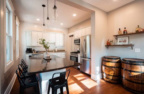 Shelby Park Casa | The Donerail House · Derby 3-bed House close to Bourbon Trail Downtown
