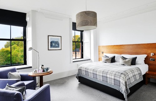 Brodick Hotel | The Douglas Hotel
