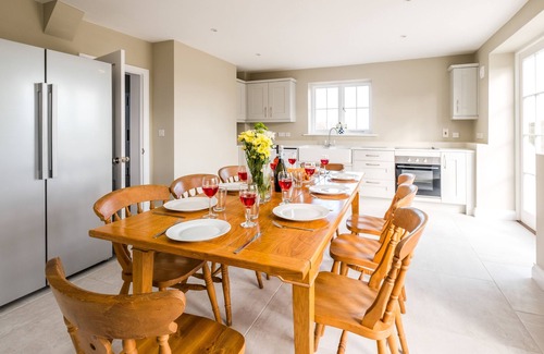 Leiston Cabaña | The Dower House - sleeps 8 guests in 4 bedrooms