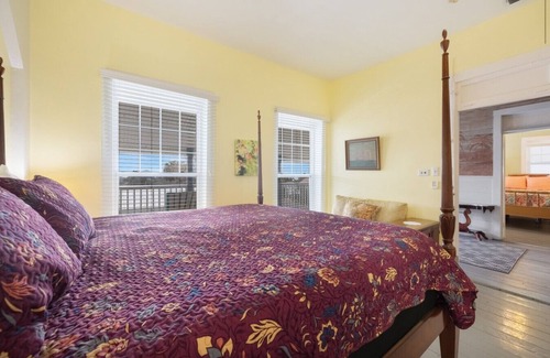 Cedar Key Hotel | The Downtown Historic Island Hotel