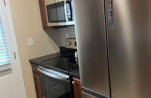 Cleveland Casa | The Downtown Historic Cleveland Cottage