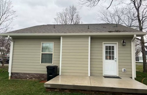 Cleveland Casa | The Downtown Historic Cleveland Cottage