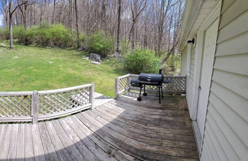 Tazewell Casa | The Dragon's Den 5 bedroom house 1 mile to Main St