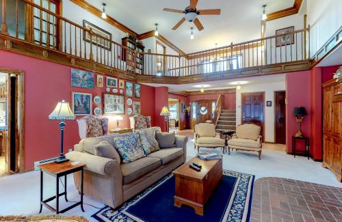 South Fork Casa | The Dragonfly Main House