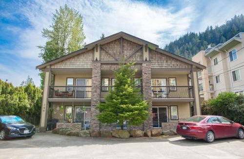 Harrison Hot Springs Apartamento | The Driftwalk Walkable to Beach