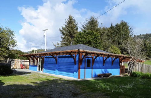 Smith River Cabaña | The Driftwood Cottage by The Sea