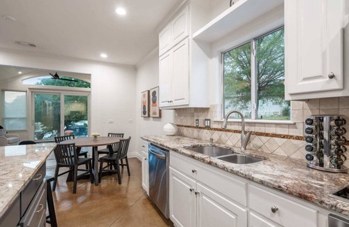 Horseshoe Bay West Casa | The Driftwood Retreat | Concierge Services