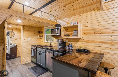 Bentonville Casa | The Drop Inn: Trailside Tiny Home in the Heart of Bentonville