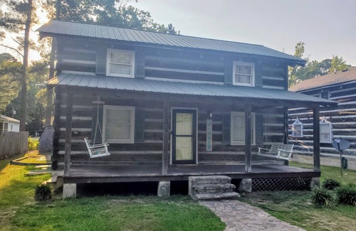 Elizabethtown Cabina | The Ducks Winter Nest @ White Lake NC