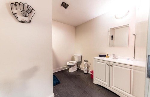 Downtown St. Louis Apartamento | THE DUGOUT - The Team House