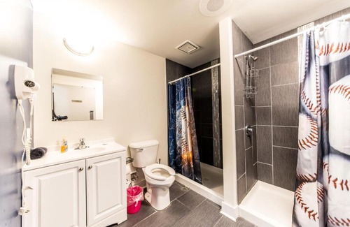 Downtown St. Louis Apartamento | THE DUGOUT - The Team House