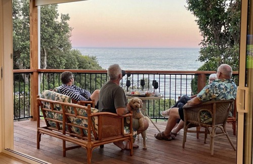 Lake Tyers Beach Casa | The Dunes *Beachfront* Lake Tyers Beach