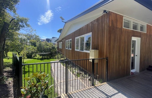 Lake Tyers Beach Casa | The Dunes *Beachfront* Lake Tyers Beach