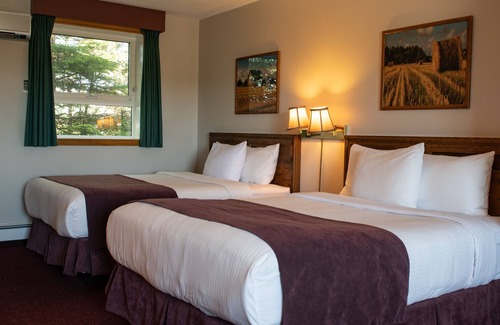 North River Hotel | The Dutch Inn