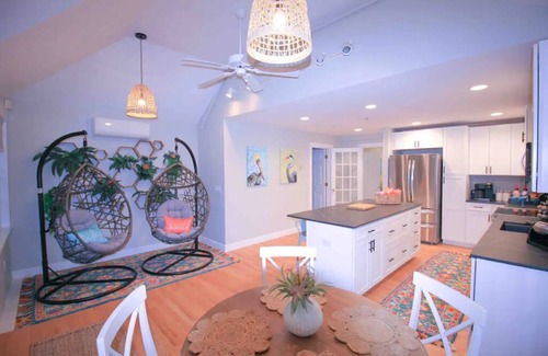 Gloucester Condominio | The Duval House