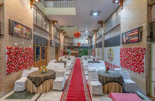 Naina Range Complejo | The Dynasty Resort