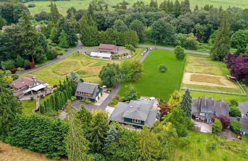 Cathcart Casa | The Eagle's Nest - Mountain View 3BD House Perched on 2 Country Acres