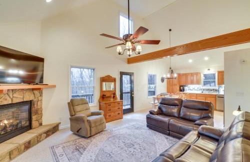 Terra Alta Casa | The Eagles Nest at Alpine Cabin with Fireplace!