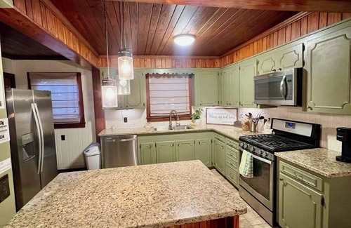 Hattiesburg Casa | The Eclectic Cottage! 3-bedroom house in charming Hattiesburg