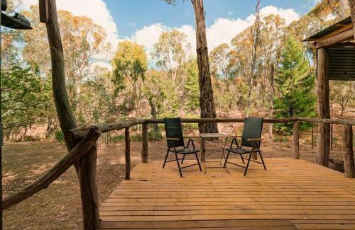 Nowhere Creek Casa | The Edge of Nowhere Chestnut by Tiny Away